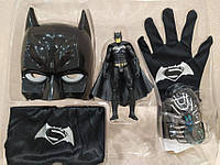 Бэтмен игровой набор Бэтмен (маска, плащ, перчатка, фигурка)