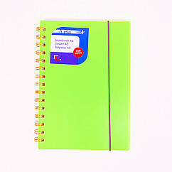 Блокнот на спіралі A plus А5 пластикова обкладинка на гумці 100арк A5112-3