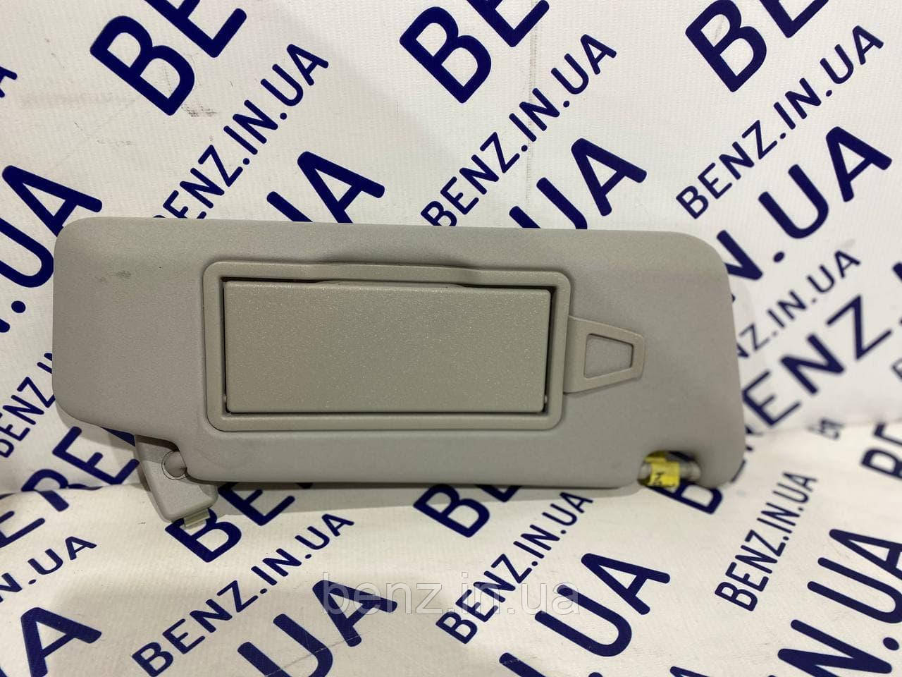 Сонцезахисний козирок справа Mercedes W204 A2048104610