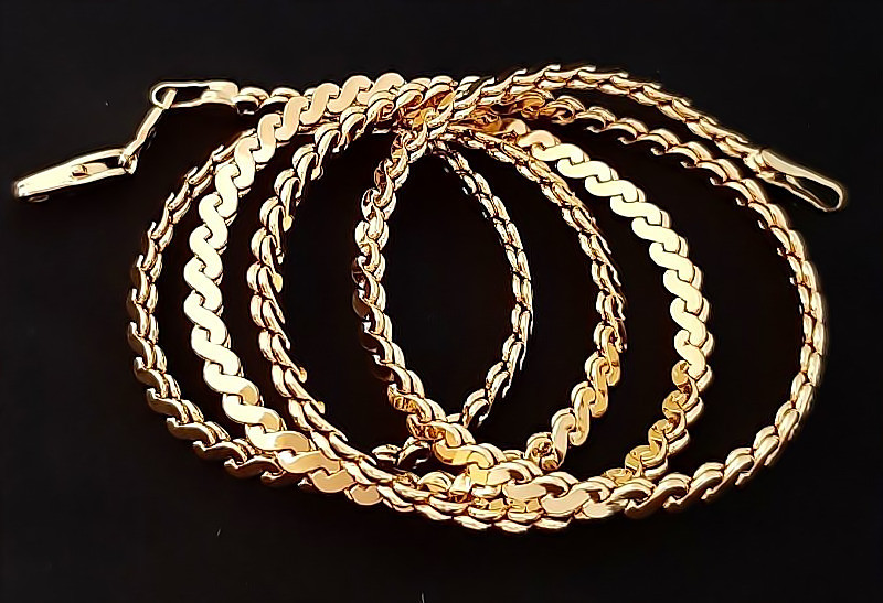 Ланцюжок Аthena. Сталь. Позолота 18К із лимонним відтінком. Довжина: 48,5 см. Товщина: 3 мм