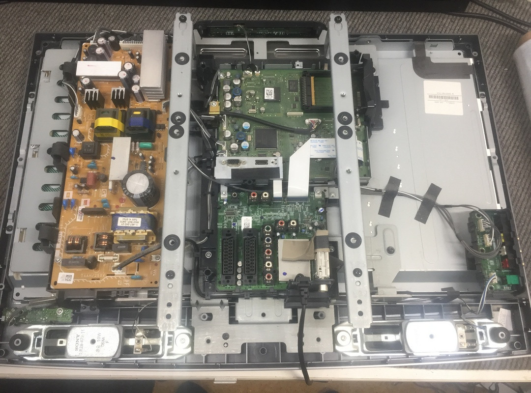 Запчастини до телевізора SONY KDL-26U2000 (1-870-677-13, 1-871-875-11, 1-870-685-21, A-1189-415-A, T260XW02)