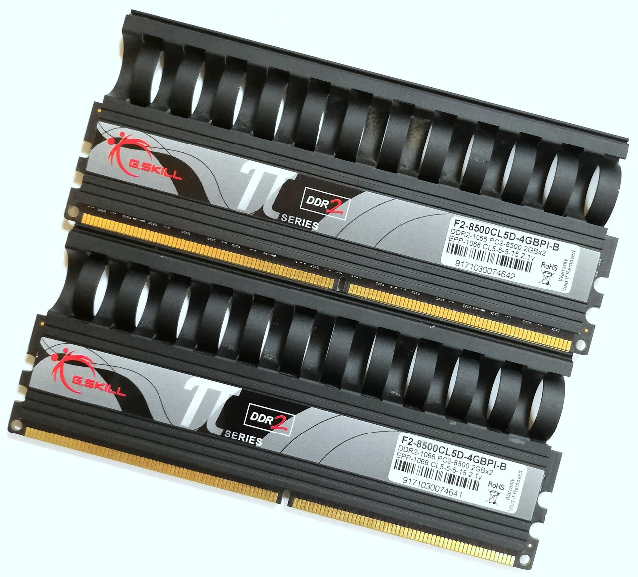 Пара оперативної пам'яті G. Skill 𝜋-Series DDR2 4Gb (2Gb+2Gb) 1066MHz PC2 8500U CL5 (F2-8500CL5D-4GBPI-B) Б/В