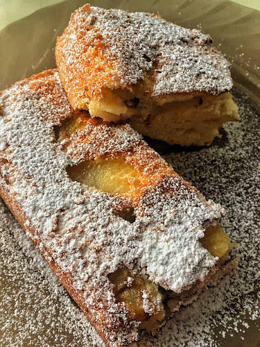 ШАРЛОТКА З АРАХІСОВОЮ ПАСТОЮ 🍏🍎🥜