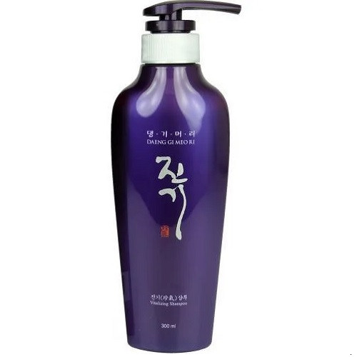 Регенеруючий шампунь Daeng Gi Meo Ri Vitalizing Shampoo 300 мл.