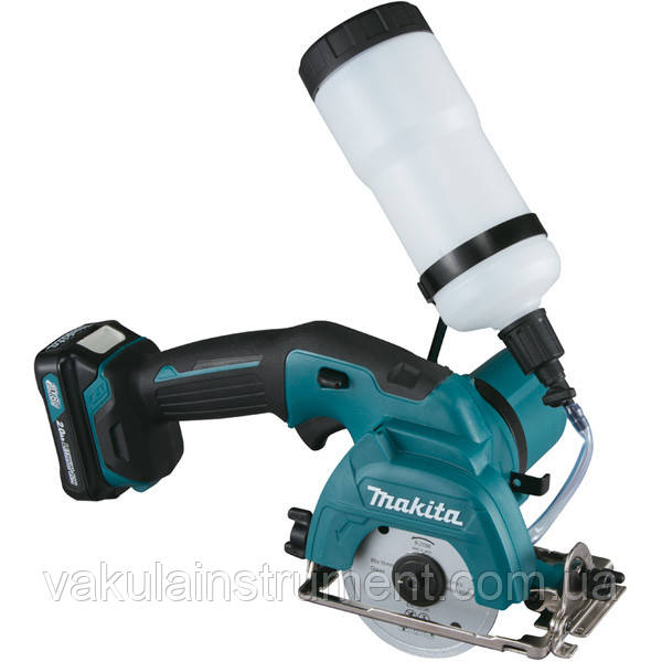 Акумуляторна шабельна пила Makita CC 301 DSAE