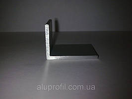 Алюмінієвий профіль — кутник алюмінієвий 40х20х3 Б/П