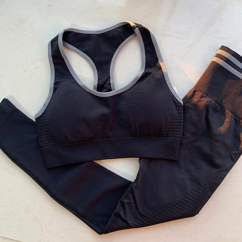 Спортивный костюм женский для фитнеса. Комплект топ, леггинсы, фитнес костюм, размер M (черный) - фото 9 - id-p1383228278