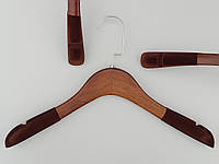 Длина 38 см. Плечики тремпеля деревянные коричневого цвета с антискользящим флокированным покрытием на плечах