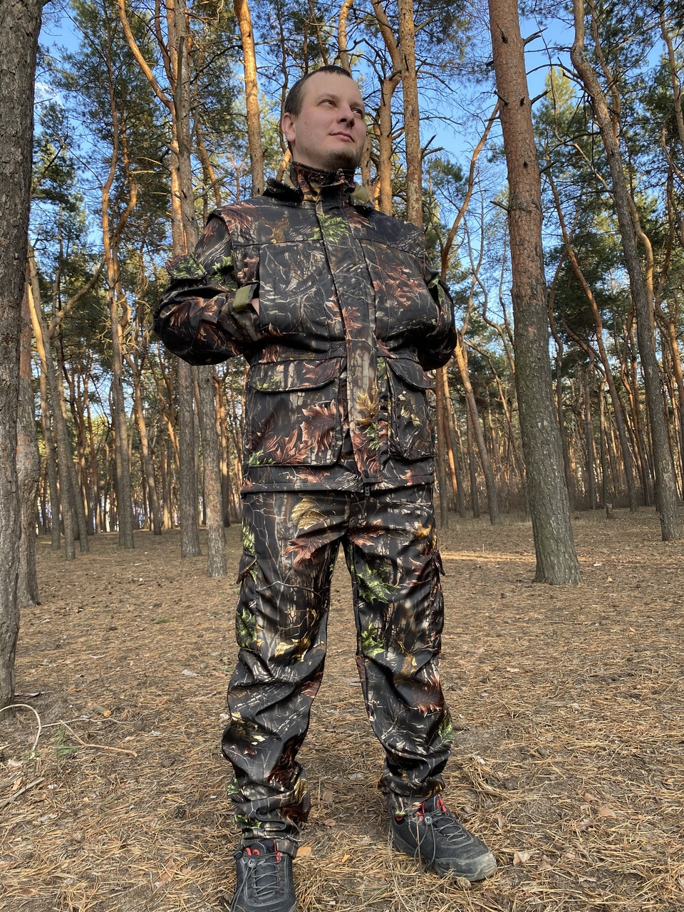 Демісезонний камуфляжний костюм полукомбенизоном для полювання звіробій, фото 1