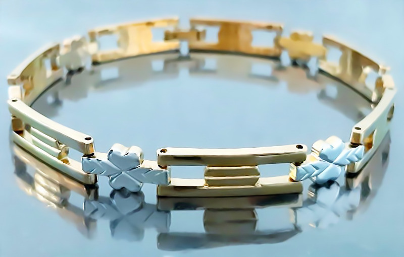 Браслет Аthena зі сталі. Позолота з лимонним відтінком + родій. Довжина: 20,5 см. Ширина: 7 мм.