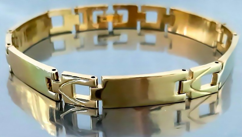 Браслет Аthena зі сталі. Позолота з лимонним відтінком. Довжина: 19,5 см. Ширина: 8 мм.