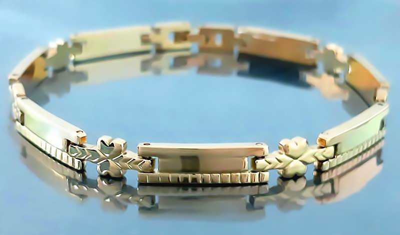 Браслет Аthena зі сталі. Позолота з лимонним відтінком. Довжина: 21 см. Ширина: 6 мм.