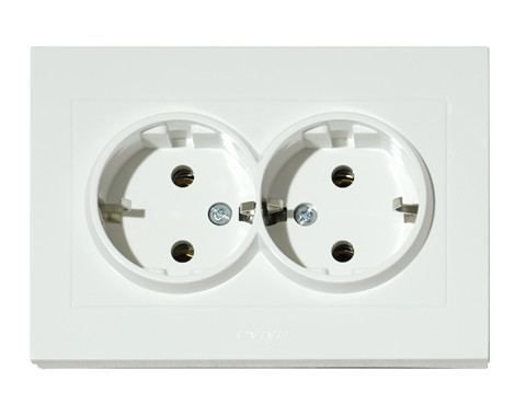 Розетка подвійна із заземленням біла GRANO
