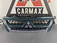 Решітка рестайлінг Mitsubishi Pajero Wagon III 3 Мітсубіші Паджеро Вагон 3 2003-2008
