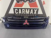 Решітка дорестайлінг Mitsubishi Pajero Wagon III 3 Мітсубіші Паджеро Вагон 3 2000-2003
