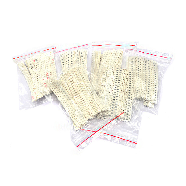 Набір резисторів SMD 1206, 2000 шт (80 типів по 25 шт), діапазон 10R–910K, точність 5% Набір резисторів SMD 1206, 660 шт (33 типи по 20 шт), діапазон 1R–1MΩ, точність 1%