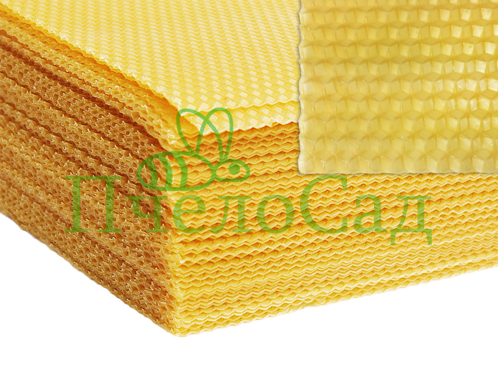 Вощина Трутнева під рамку Дадан 1 кг (12-13 листів)