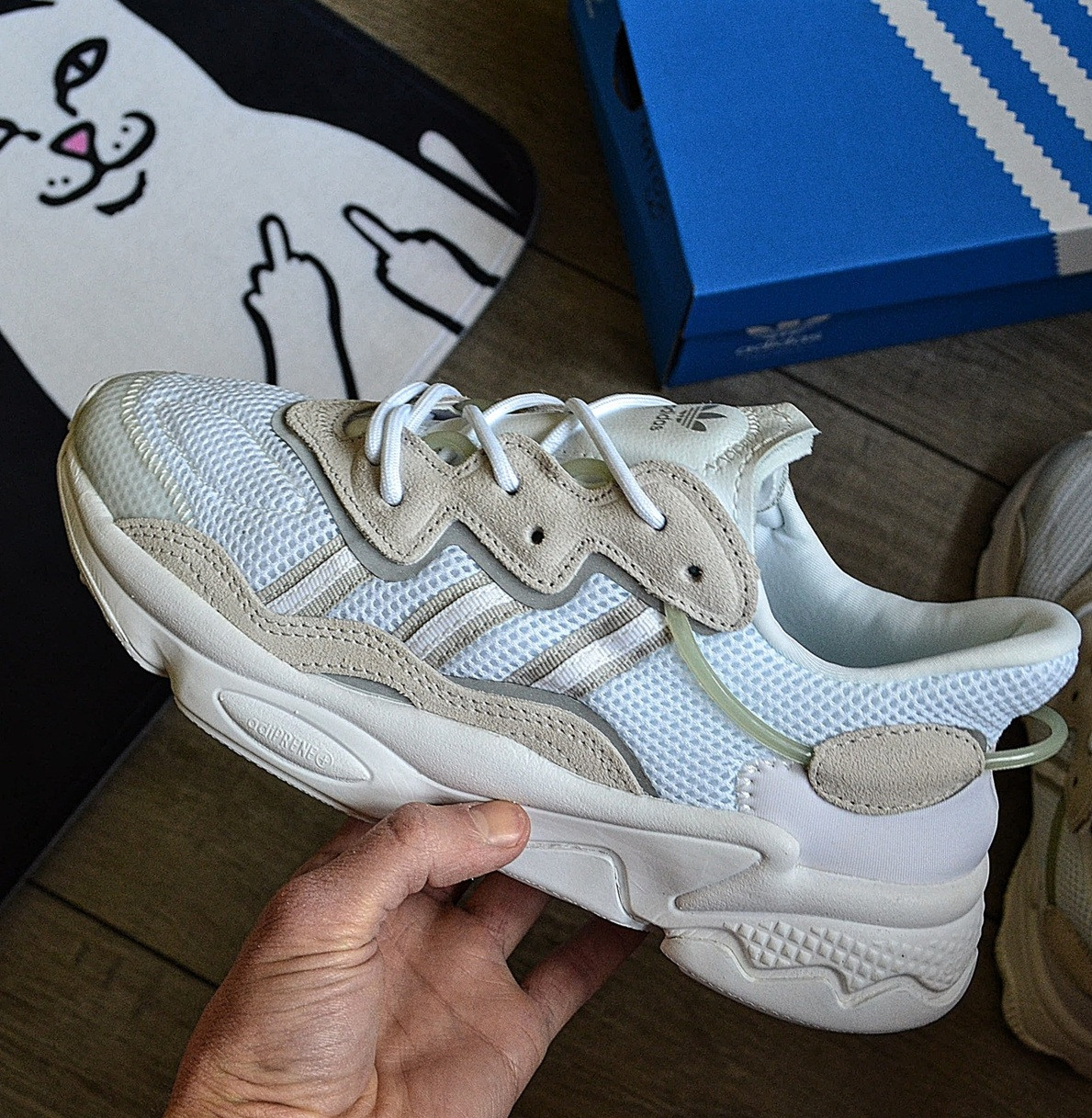 Чоловічі кросівки Adidas Ozweego літні в сітку весна-літо осінь білі рефлективні. Живе фото. топ