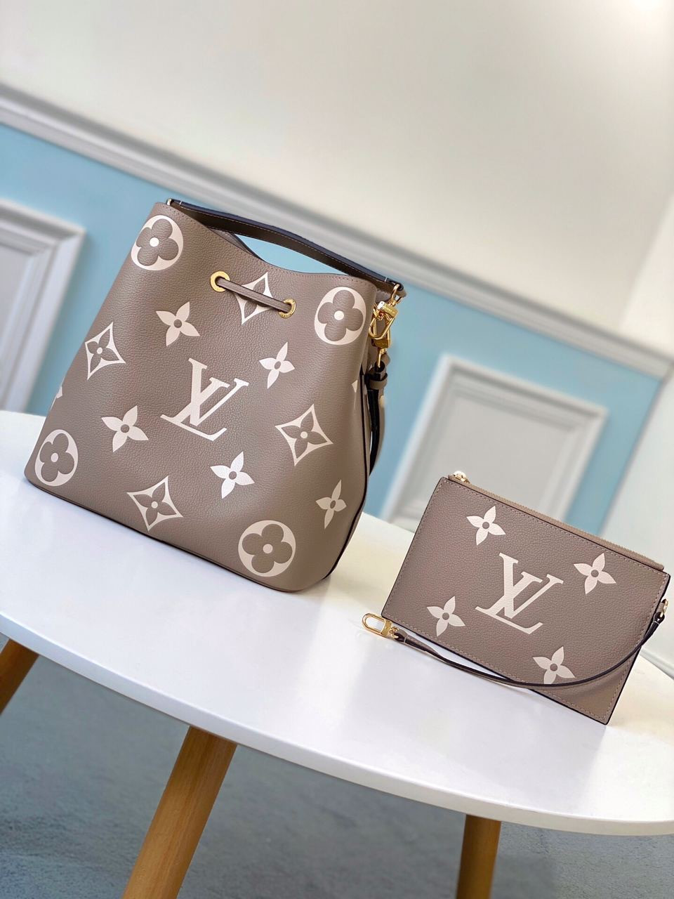 Сумка Louis Vuitton NÉONOÉ MM (Луї Віттон)