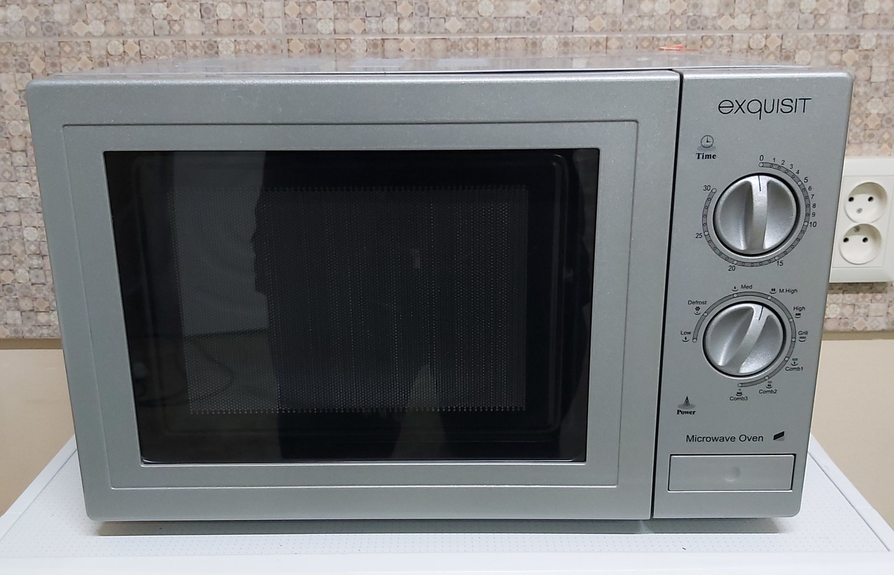 Мікрохвильова піч Exquisit WD700J17-2 700 Вт гриль