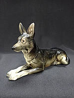 Статуетка / Порцеляновий фігура "Собака Німецька Вівчарка" Мануфактура Hertwig & Co Німеччина ручна робота.