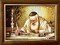 " Старый Еврей з монетами " картина из янтаря 20*30 см