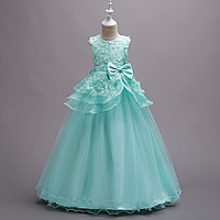 Платье мятное с цветочками и бантом сбоку длинное бальное выпускное нарядное для девочки размеры 130 и 140.