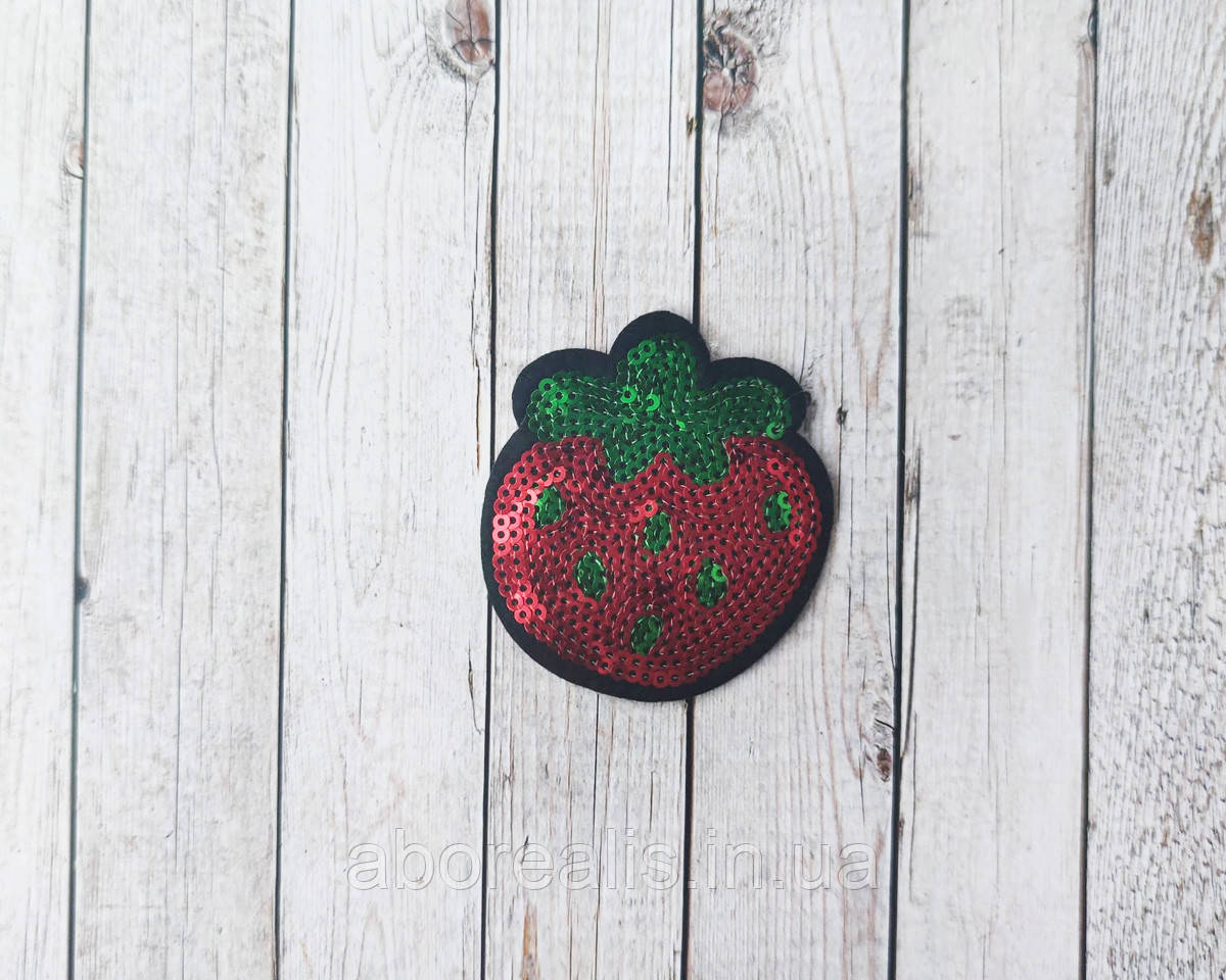 Термоаплікації на одяг "Полуниця з паєтками" 6*6 см. 1 шт, фото 1