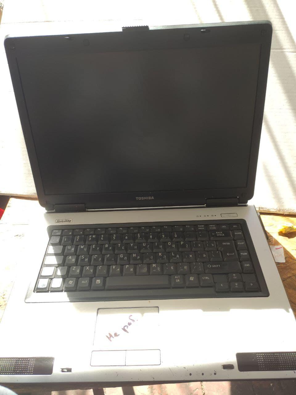 Ноутбук на запчастини Toshiba l40-14f