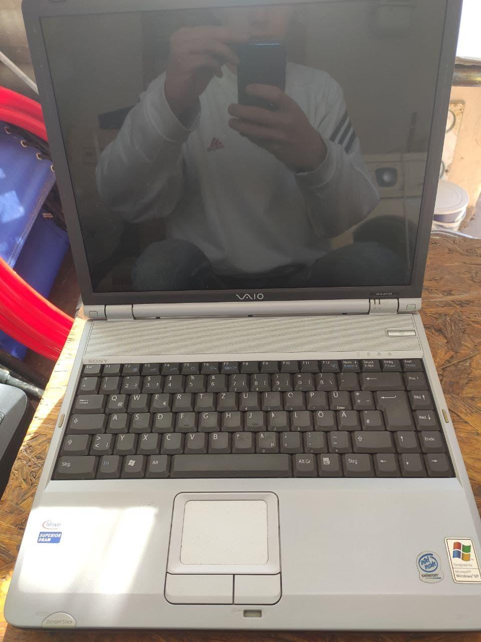 Ноутбук на запчастини Sony pcg-9r6m