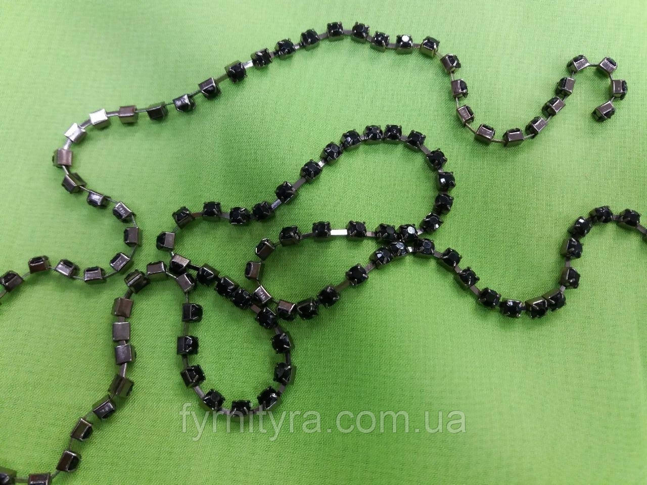 Тасьма — стрази на нитки