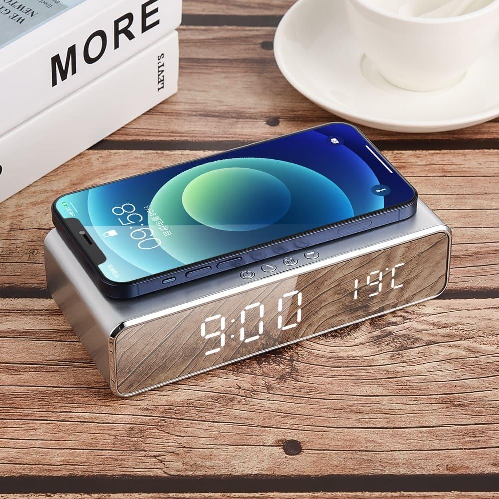 LED годинник з бездротовою зарядкою для iPhone, Samsung, телефонів QINETIQ 2.000 10W (сріблястий), фото 1
