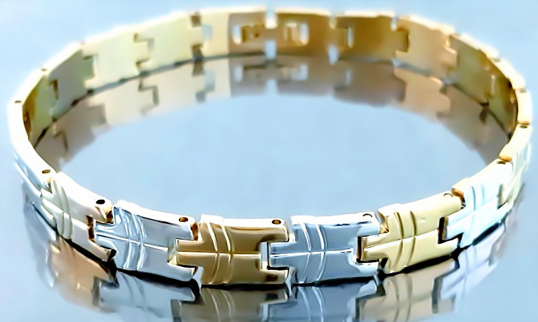 Браслет Аthena зі сталі. Позолота з лимонним відтінком + родій. Довжина: 20 см. Ширина: 8 мм.