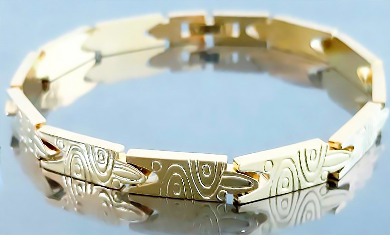 Браслет Аthena зі сталі. Позолота з лимонним відтінком. Довжина: 20 см. Ширина: 7 мм.