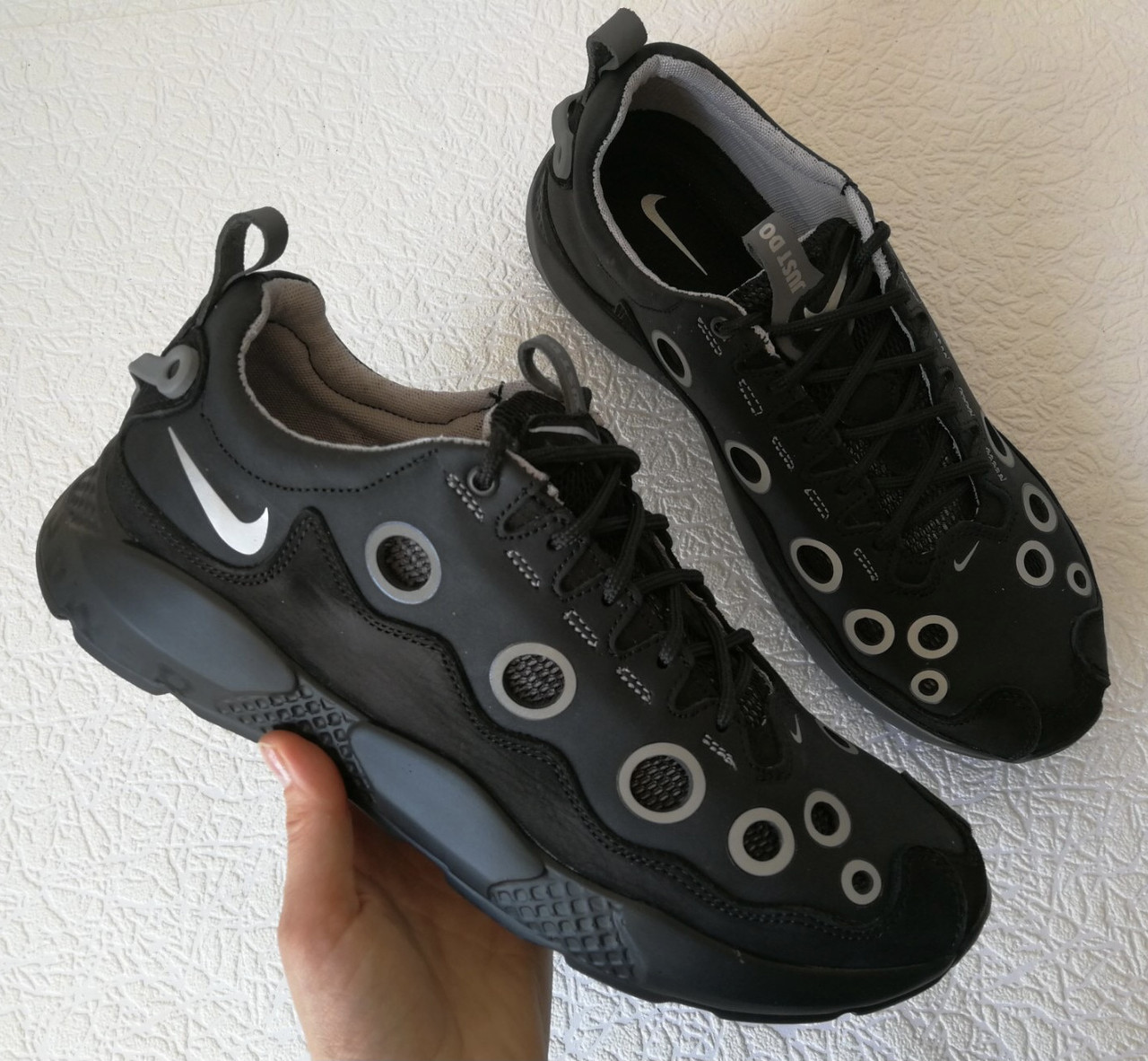 Nike кросівки шкіряні чоловічі дихаючі з сіткою чорні з сірим
