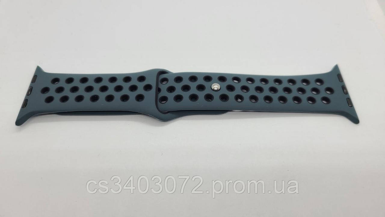 Темно сірий перфорований ремінець для Apple Watch 42/44 mm M/L