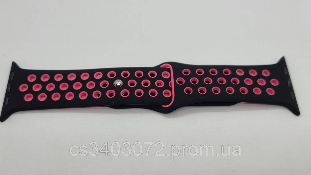 Чорний з рожевим перфорований ремінець для Apple Watch 42/44 mm S/M