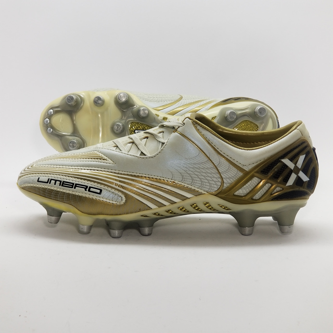Футбольні бутси професійні UMBRO Revolution X II-A AK HG METAL, фото 1