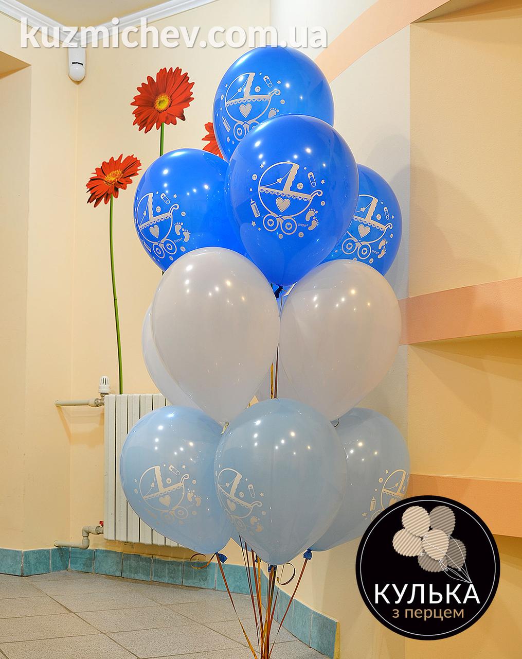 Композиція з 13-ти повітряних кульок.