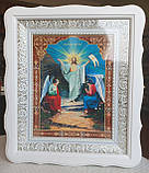 Аналойна ікона Свята Трійця в білому фігурному кіоті, що відкривається, розмір кіота 33*40, сюжет 21*28, фото 2