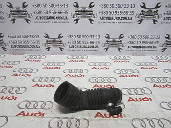 Патрубок інтеркулера AUDI A4 B6 (4B0129627)