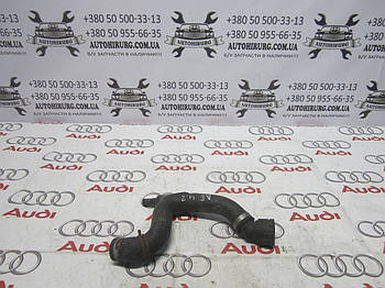 Патрубок охолоджувальної рідини AUDI A6 C5 (4B3121101)