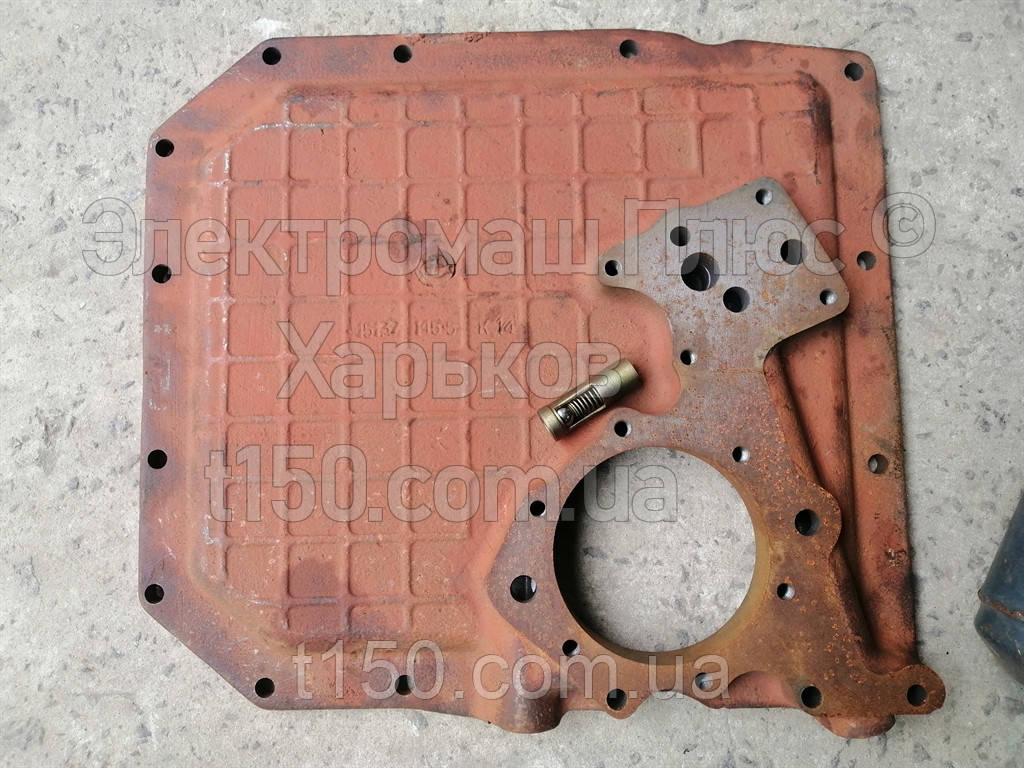 151.37.145-6 Кришка корпусу кпп т-150