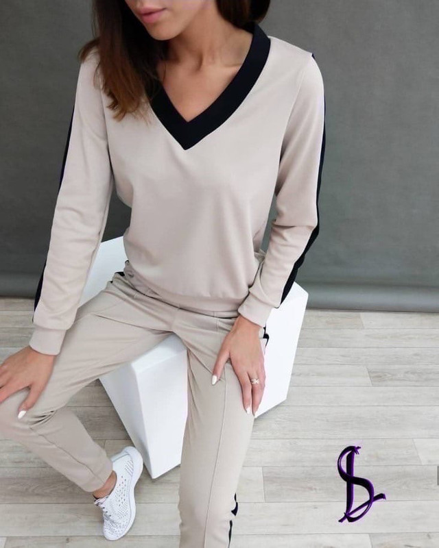 Модный женский костюм-двойка брючный