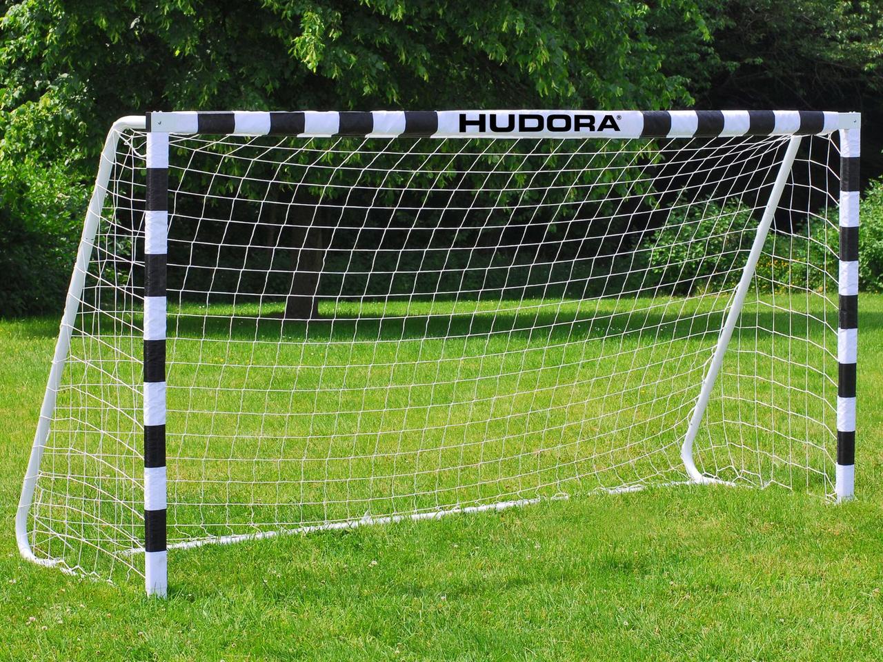 Футбольні ворота Hudora 300x200 з сіткою Німеччина