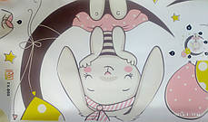 Вінілові наклейки на стіну, шафа в дитячу "зайчик сидить на Місяці з кульками" 44 см*42 см (лист 30*60 см), фото 3