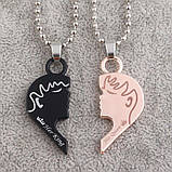 Парні підвіски дві половинки серця His Queen Her King для закоханих двоколірні чорна і золотиста, фото 4