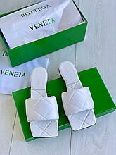 Жіночі білі стьобані шльопанці Ботега Венета Lido Bottega Veneta сланці шльопанці шкіряні капці