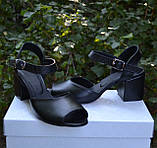 Шкіряні босоніжки на підборах, фото 2