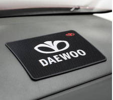 Протиковзний силіконовий килимок на торпеду авто з логотипом "DAEWOO"